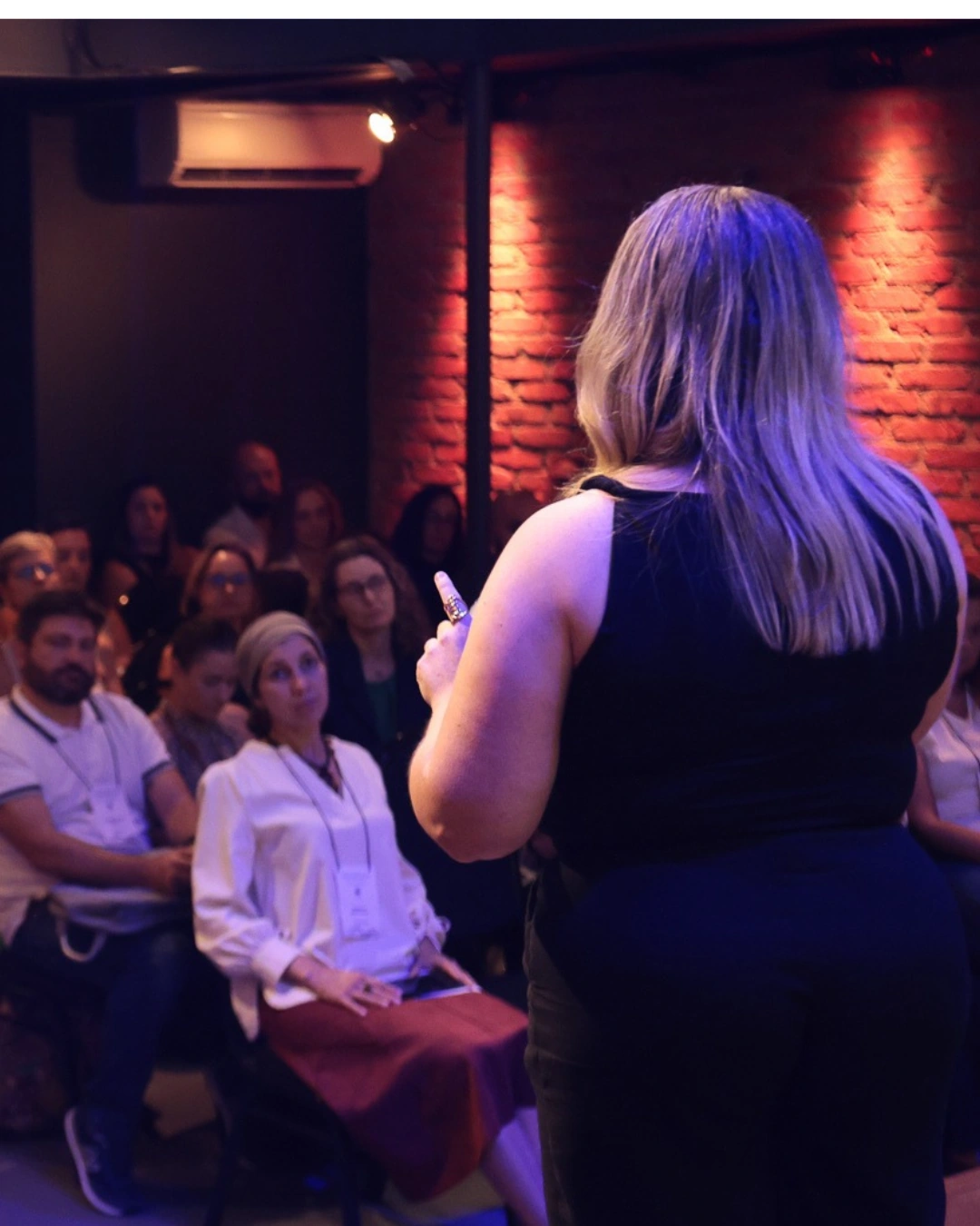 Roberta em apresentação ao público